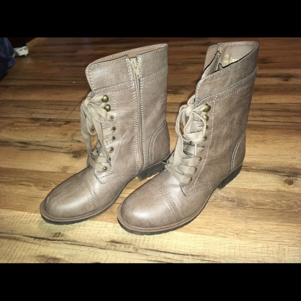 Size 6.5, Rampage Jeliana Lace-Up Combat Boots